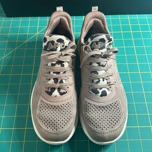 APL Techloom Tracer Leopard Sneakers
